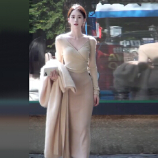 批发温柔清冷感针织套装<b class='q'>连衣裙</b>子秋冬季内搭法式气质修身长裙2025新款