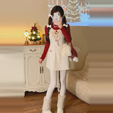 批发秋冬2025年新款女韩系巨好看<b class='q'>连衣裙</b>小个子早秋穿搭配一整套装绝美