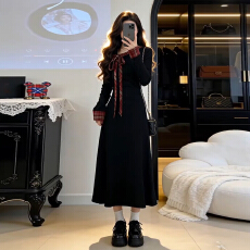 批发法式黑色针织<b class='q'>连衣裙</b>子女秋冬季2026新款巨好看高级感内搭收腰长裙