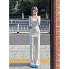 批发2026新款韩系<b class='q'>休闲</b>时尚白色修身显瘦淡人高知穿搭一整套早春季<b class='q'>女装</b>