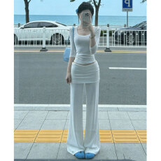 批发2026新款韩系<b class='q'>休闲</b>时尚白色修身显瘦淡人高知穿搭一整套早春季<b class='q'>女装</b>