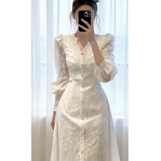 批发早春季法式温柔风白色蕾丝<b class='q'>连衣</b>裙子女夏2026新款绝美漂亮收腰<b class='q'>长裙</b>