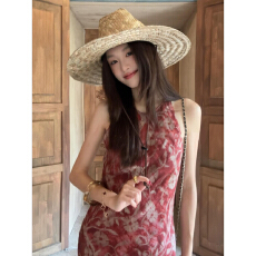批发法式复古度假风碎花连衣裙子女<b class='q'>夏季</b>2026新款高级感收腰无袖背心裙
