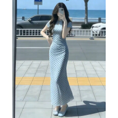 批发<b class='q'>夏季</b>新中式国风蓝色波点连衣裙子女2026新款修身收腰包臀旗袍长裙