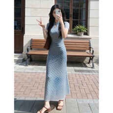 批发<b class='q'>夏季</b>新中式国风蓝色波点连衣裙子女2026新款修身收腰包臀旗袍长裙