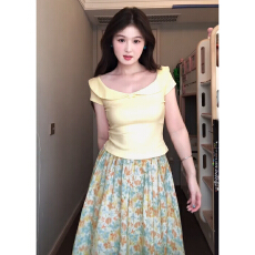 批发小个子巨好看漂亮黄色碎花连衣裙子女2026新款夏日绝美俏皮小套装