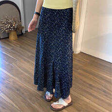 批发不规则碎花<b class='q'>半身</b>裙女春夏季中长款<b class='q'>包臀</b>裙高腰垂感a字鱼尾裙小个子