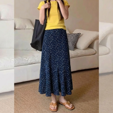 批发不规则碎花<b class='q'>半身</b>裙女春夏季中长款<b class='q'>包臀</b>裙高腰垂感a字鱼尾裙小个子