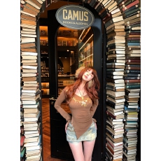 批发美式辣妹印花长袖时尚夏季T恤女收腰显瘦紧身短款<b class='q'>不规则</b>打底上衣