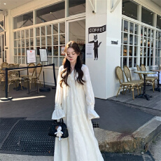 新款胖MM纯欲甜辣加厚磨毛蕾丝提花喇叭袖气质设计感连衣裙