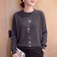 批发时尚洋气<b class='q'>妈妈</b>装针织衫女套头<b class='q'>秋装</b>新款上衣气质百搭<b class='q'>中老年</b>打底小衫