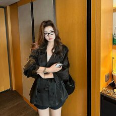 批发英伦风人丝莱赛尔短款风衣女2026初秋双排扣复古收腰宽松百搭外套