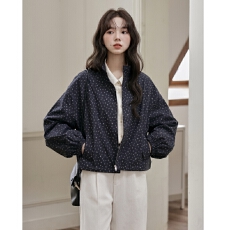 批发实拍2026新款 <b class='q'>韩版</b>短款学院风休闲拉链印花小个子冲锋衣外套