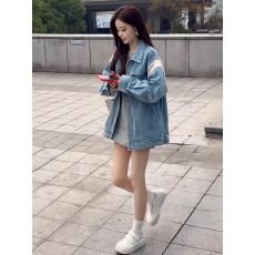 批发单排扣翻领撞色牛仔外套女2025<b class='q'>春</b>季新款韩版设计感宽松中长款上衣