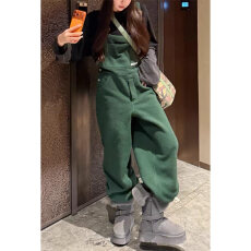 批发韩版复古简约风绿色<b class='q'>背带裤</b>女秋冬季宽松阔腿工装裤休闲时尚<b class='q'>长裤</b>潮