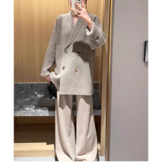 批发时尚轻熟风V领双排扣针织开衫女春秋灰色宽松气质<b class='q'>百搭</b>外套高级感