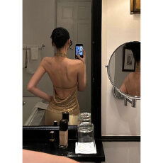 批发时尚款<b class='q'>晚宴</b>金色烫钻亮片挂脖吊带背心女辣妹性感修身女装无袖<b class='q'>礼服</b>