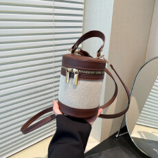 批发2025新款韩版高级感圆筒水桶包拼接撞色斜挎包包女ins 百搭单肩包