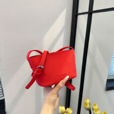 批发韩系小包包2025极简时尚百搭单肩斜挎包女小众手机包荔枝纹包批发