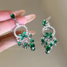 批发轻奢小众高级感祖母绿锆石流苏耳环女新中式复古时尚百搭气质耳钉