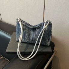 批发跨境时尚流行腋下包女士2025精致亮片设计简约潮流洋气通勤单肩包