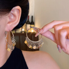 批发欧美跨境爆款个性冷淡风大圆圈耳环女轻奢小众高级感简约亮片耳钉