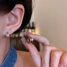 批发韩系甜美简约双圈耳钉轻奢小众个性时尚<b class='q'>气质</b>珍珠耳环网红耳饰