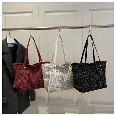 批发今年流行妮子格纹子母腋下包2025新款休闲时尚单肩手提托特包女士