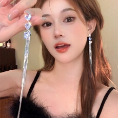 批发韩系甜美其中长款流苏耳环女轻奢小众高级感精致锆石爱心耳钉耳饰