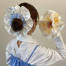 批发芭蕾风奶油缎面蓝色条纹大肠发圈女百搭发绳扎头发橡皮筋超大头绳