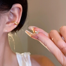 批发轻奢小众简约气质锆石蝴蝶耳骨夹时尚百搭高级感无耳洞耳环耳饰品