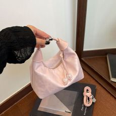 批发新中式2026新款国风跨境绸缎百搭小众高级简约单肩斜挎饺子包批发