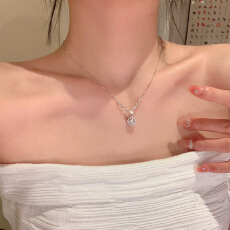 批发轻奢千金风爆闪锆石方糖项链女2026新款爆款颈链高级感锁骨链配饰