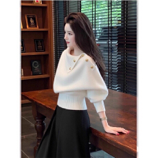 批发端庄大气米白色短款收腰毛衣女2025年秋季新款奶fufu软糯针织上衣