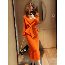 批发韩系一整套<b class='q'>冬</b>季穿搭橘色收腰V领毛衣重要场合漂亮超好看裙套装女