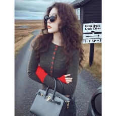 批发秋冬巨好看<b class='q'>轻熟</b>上衣软糯慵懒风独特漂亮韩系氛围感灰色针织衫女装