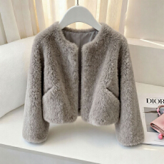 批发冬季新款毛绒短外套女百搭气质<b class='q'>轻熟</b>风女装圆领开衫设计感外搭上衣