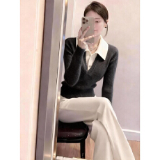 批发轻熟风韩系翻领针织衫女秋冬新款假两件软糯内搭气质显瘦套头毛衣