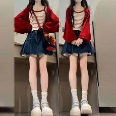 批发红色长袖开衫条纹吊带上衣女2025新款爆款<b class='q'>春</b>秋季韩系早秋穿搭套装