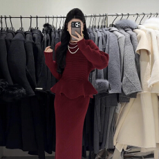 批发红色<b class='q'>复古</b>毛衣套装女冬季小香风收腰显瘦内搭针织上衣半身裙两件套