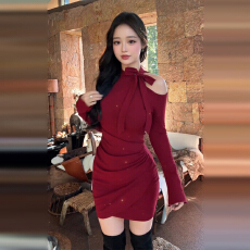 批发2025秋冬新年圣诞红色辣妹<b class='q'>蝴蝶结</b><b class='q'>连衣裙</b>女收腰显瘦内搭包臀短裙子