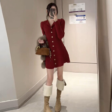 批发跨年新年战袍红色针织连衣裙女秋<b class='q'>冬</b>2025新款高级感富家千金风短裙