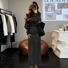 批发韩系复古印花灯笼袖长袖连衣裙女新款半<b class='q'>高领</b>气质打底长裙收腰显瘦