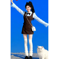 批发高级感韩系学院风衬衫领假两件长袖连衣裙子女早春新款格纹短裙