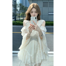 批发2026新款辣妹性感<b class='q'>豹纹</b>挂脖<b class='q'>连衣裙</b>子女夏季大露背无袖收腰花苞短裙