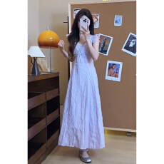 批发紫色<b class='q'>荷叶边</b>法式气质连衣裙子女夏季2026新款收腰巨好看气质长裙