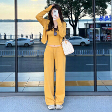 美式辣妹风黄色卫衣抹胸上衣早春套装2026新款一整套ootd穿搭套装
