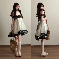 批发2026新款法式绝美波点网纱抹胸连衣裙子<b class='q'>女</b>夏季海边度假公主蓬蓬裙