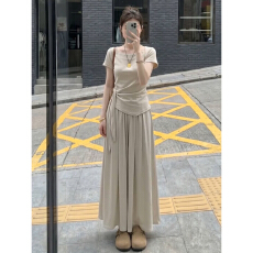 批发巨好看法式套装<b class='q'>连衣裙</b>子<b class='q'>女</b>夏季2026新款小个子超火一整套韩系穿搭