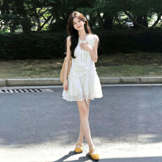批发法式初恋甜美白色背心<b class='q'>连衣裙</b>子女夏季2026新款绝美小众不撞款短裙